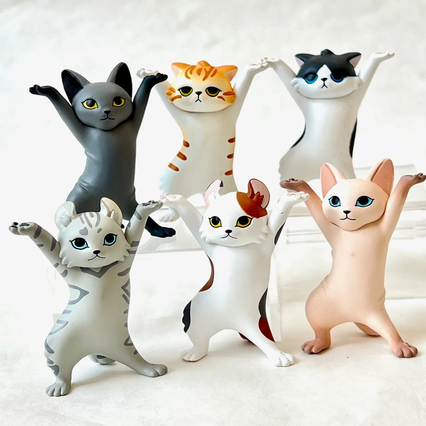 70235 Cat Pen Holder Figurine Capsule-6