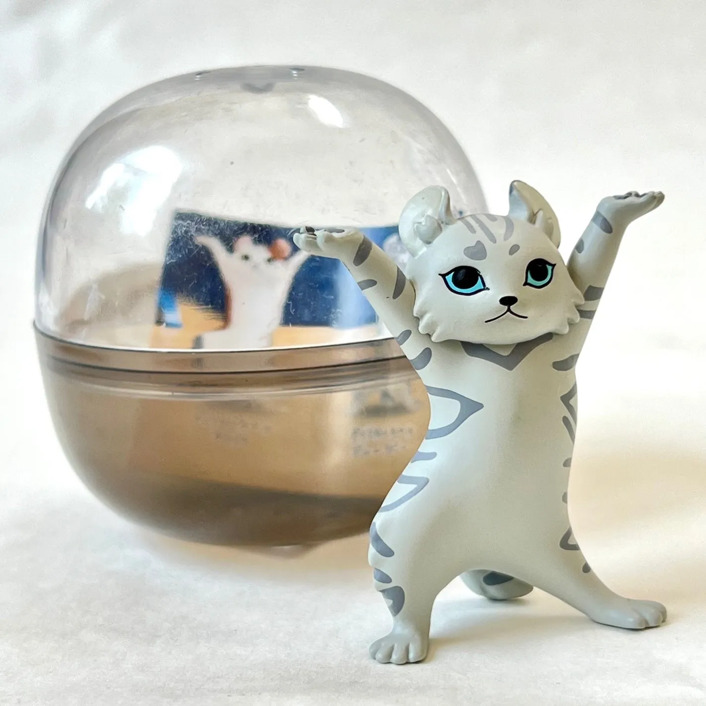 70235 Cat Pen Holder Figurine Capsule-6