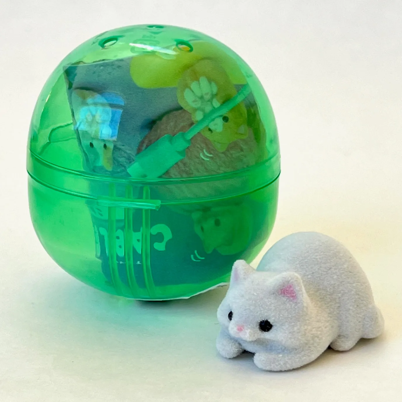 70992 Cable Kitten Cat Figurine Capsule-6