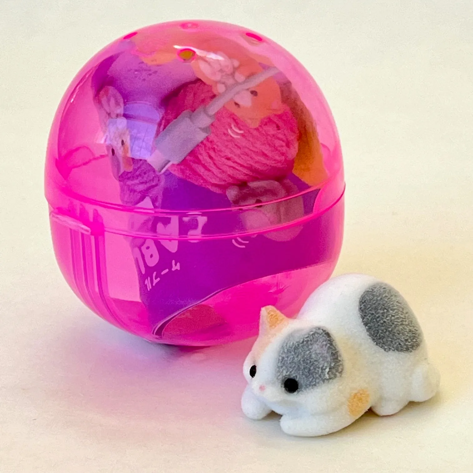 70992 Cable Kitten Cat Figurine Capsule-6