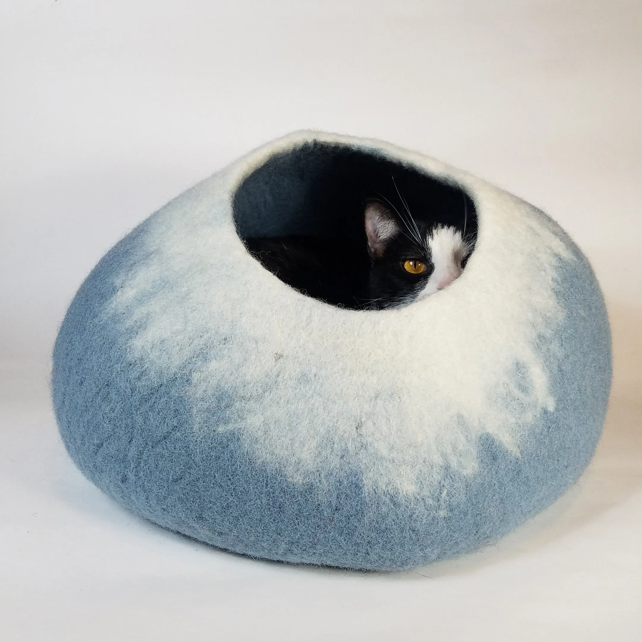 Sky Blue and White Cat Cave | Pet Bed