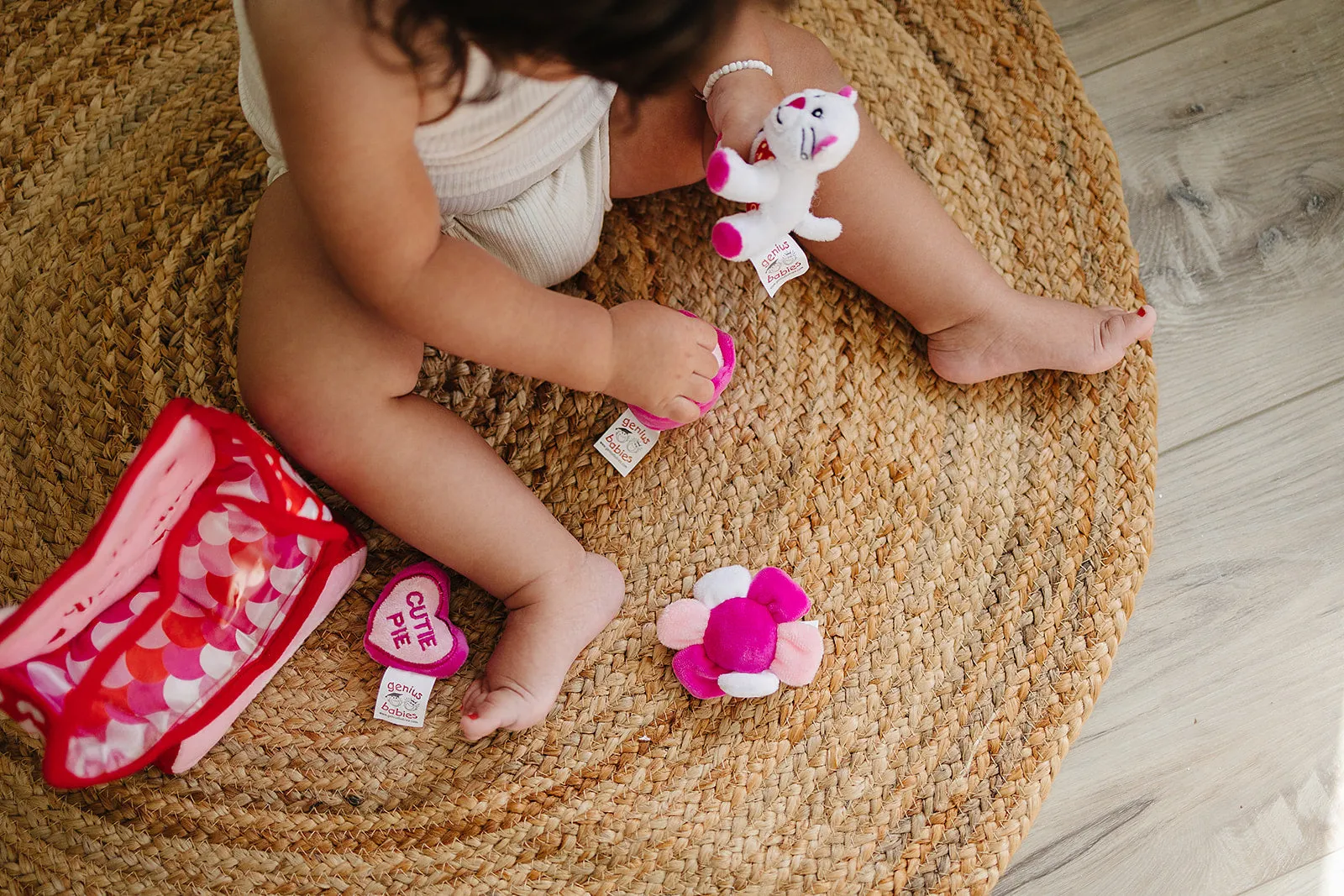 Valentine's Day Plush Fill & Spill Playset & Keepsake Gift  with 4 ct Mini Sensory Toys (Cat, Heart, Flower, Cupcake)