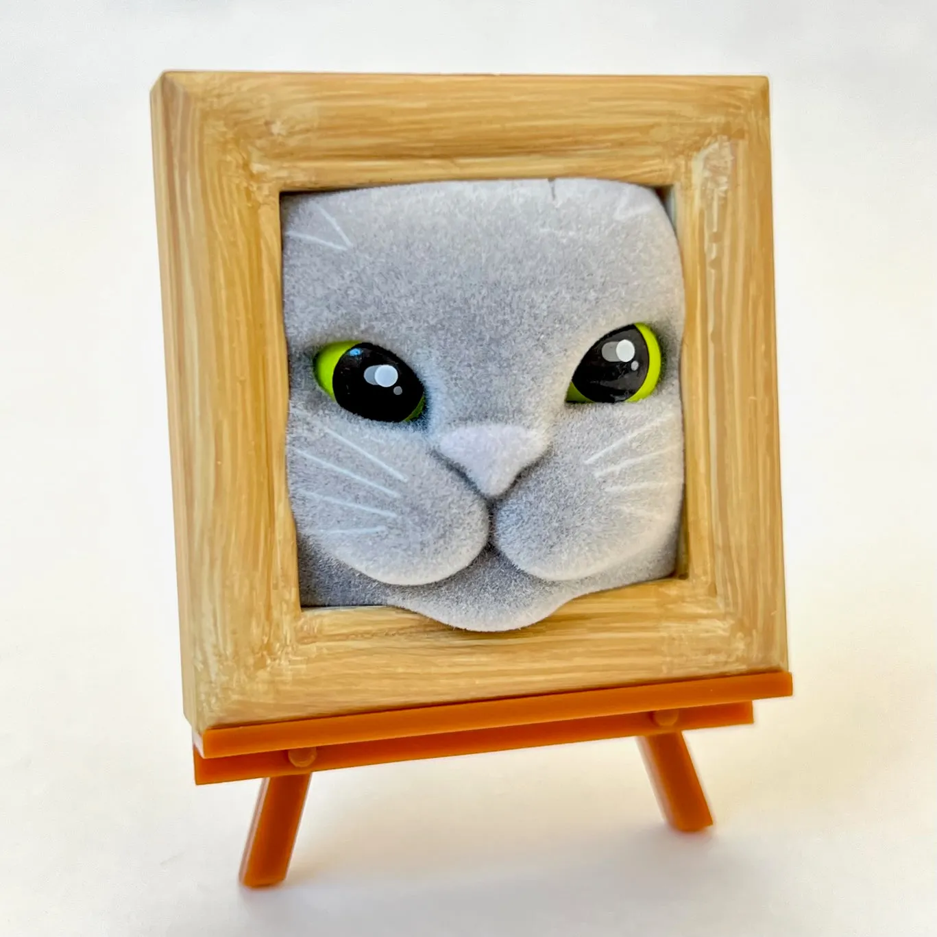 X 70245 Cat Frame Figurine Capsule-DISCONTINUED